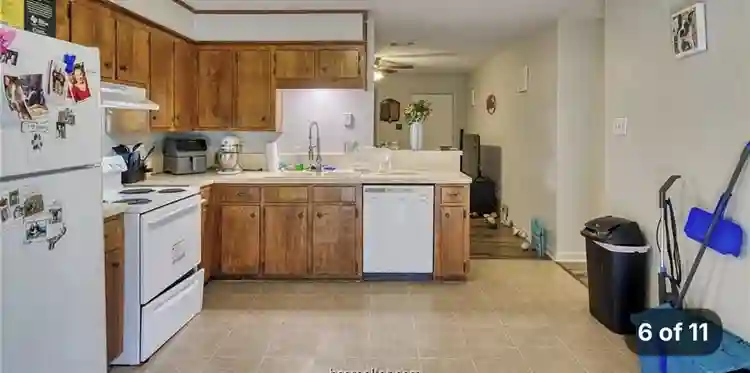 Looking for one more roommate!