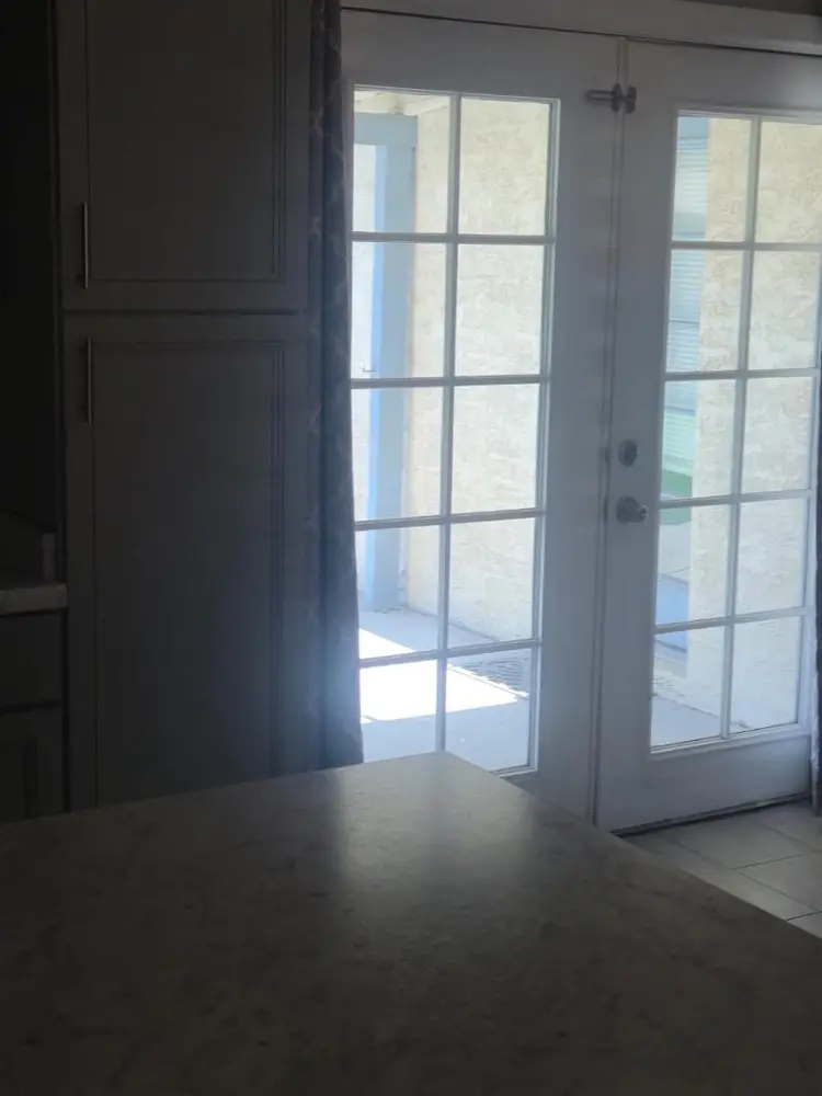 Room in Holdeman Neighborhood