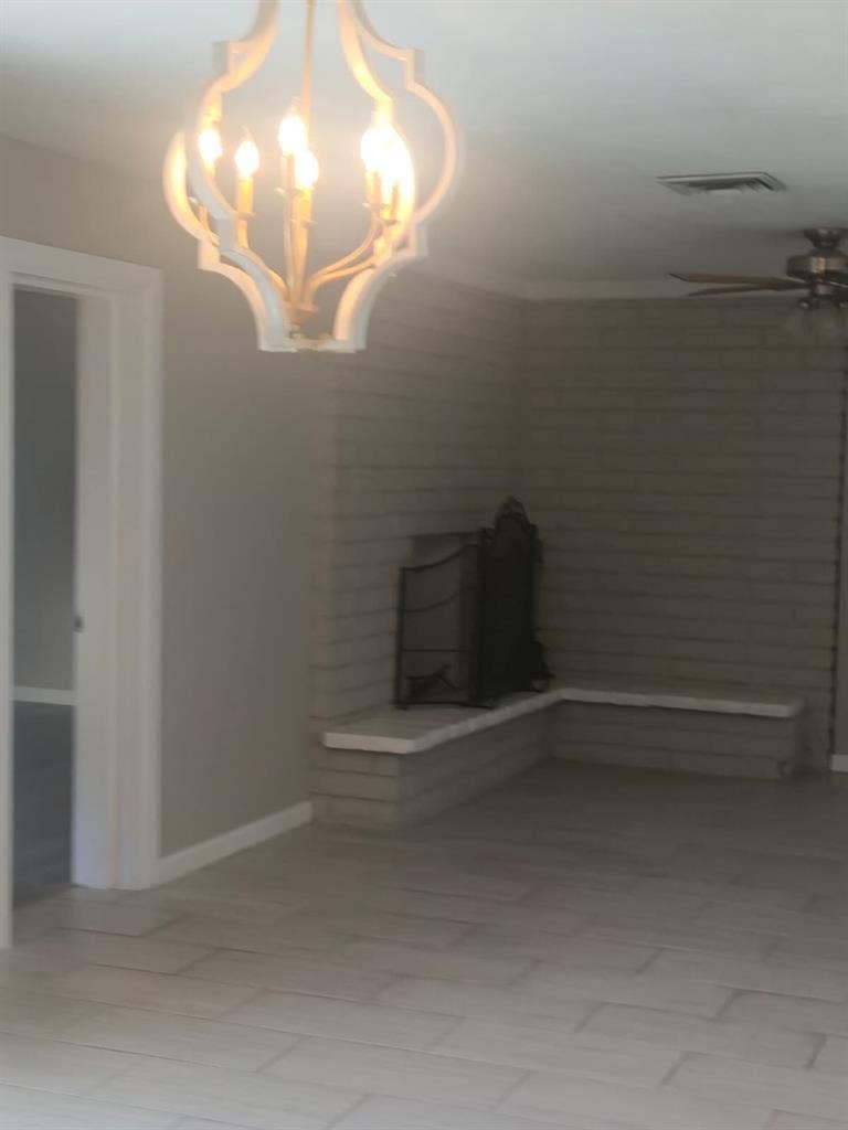 Room in Holdeman Neighborhood