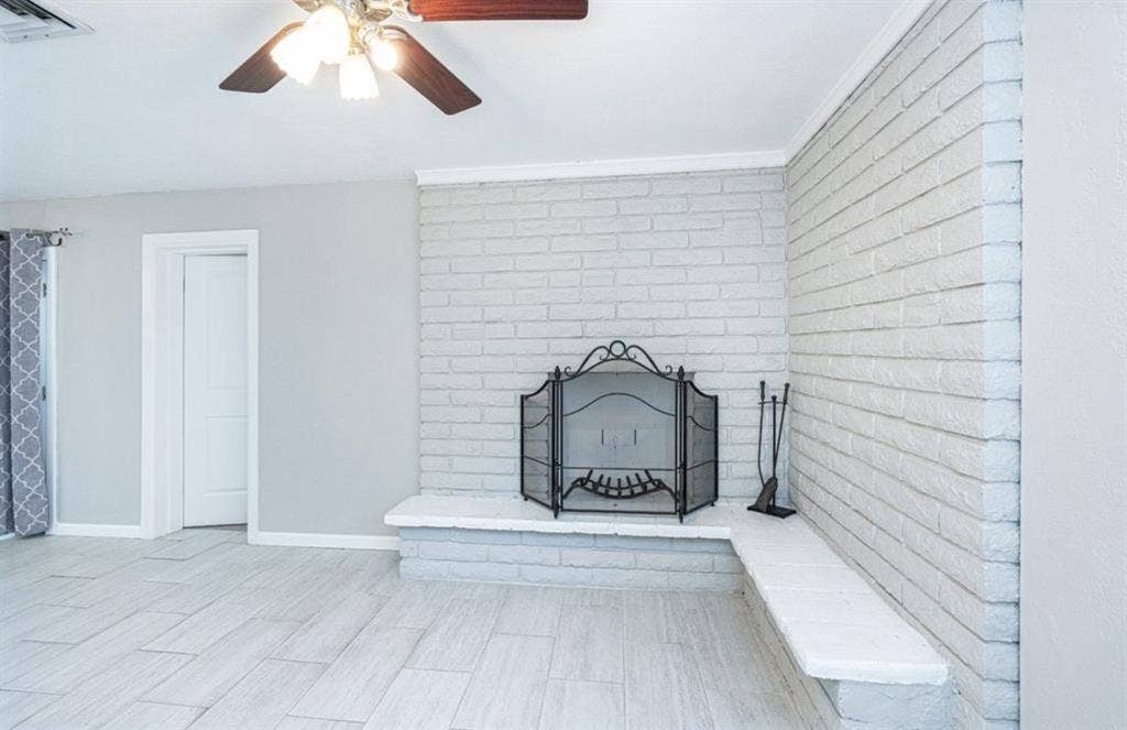 Room in Holdeman Neighborhood