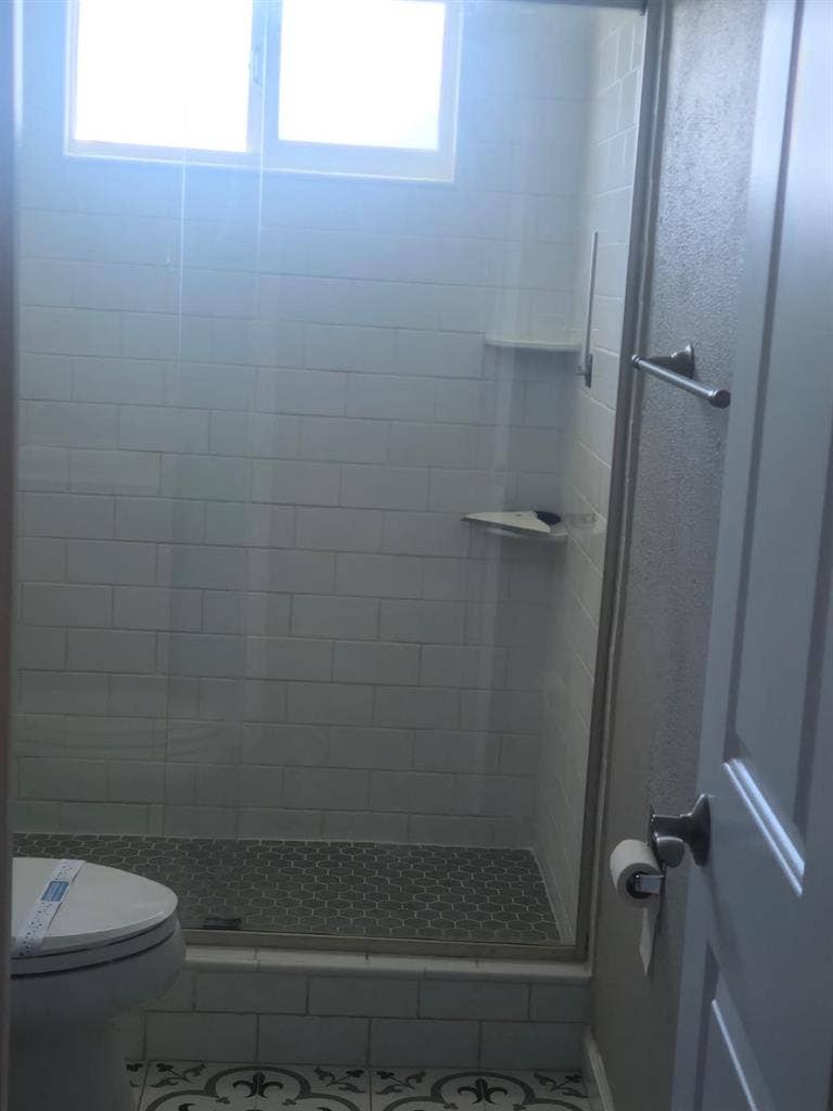 Room in Holdeman Neighborhood