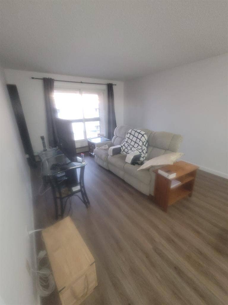 Looking for a roommate in edmonton