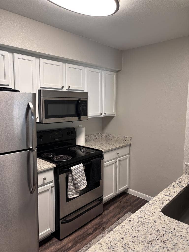 Roommate Needed