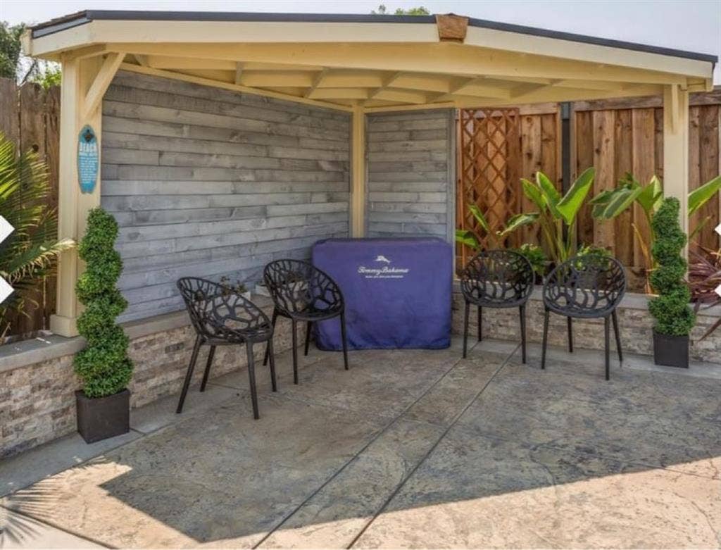 Beautiful Mstr Suite/Resort Style