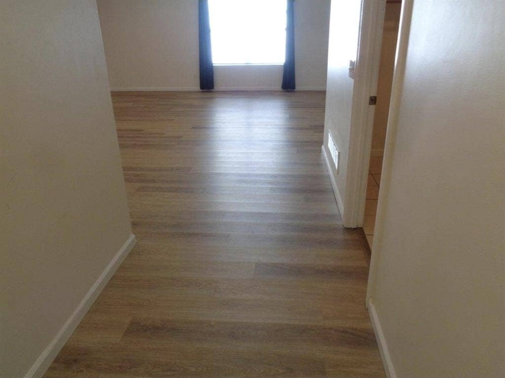 3 bed 2 bath duplex