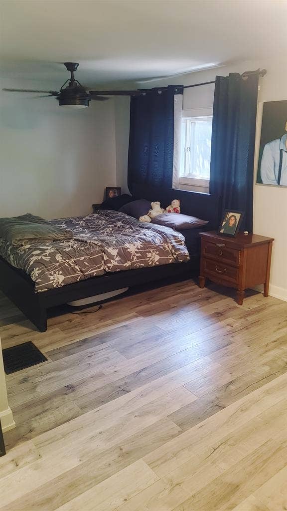Master bedroom - walk to LRT
