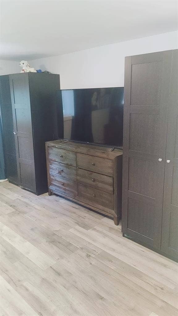 Master bedroom - walk to LRT