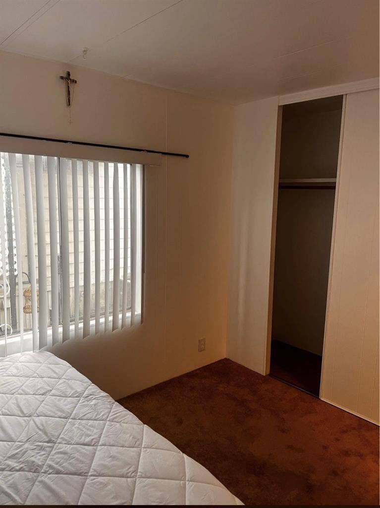 PRIVATE ROOM IN MISSION HILLS