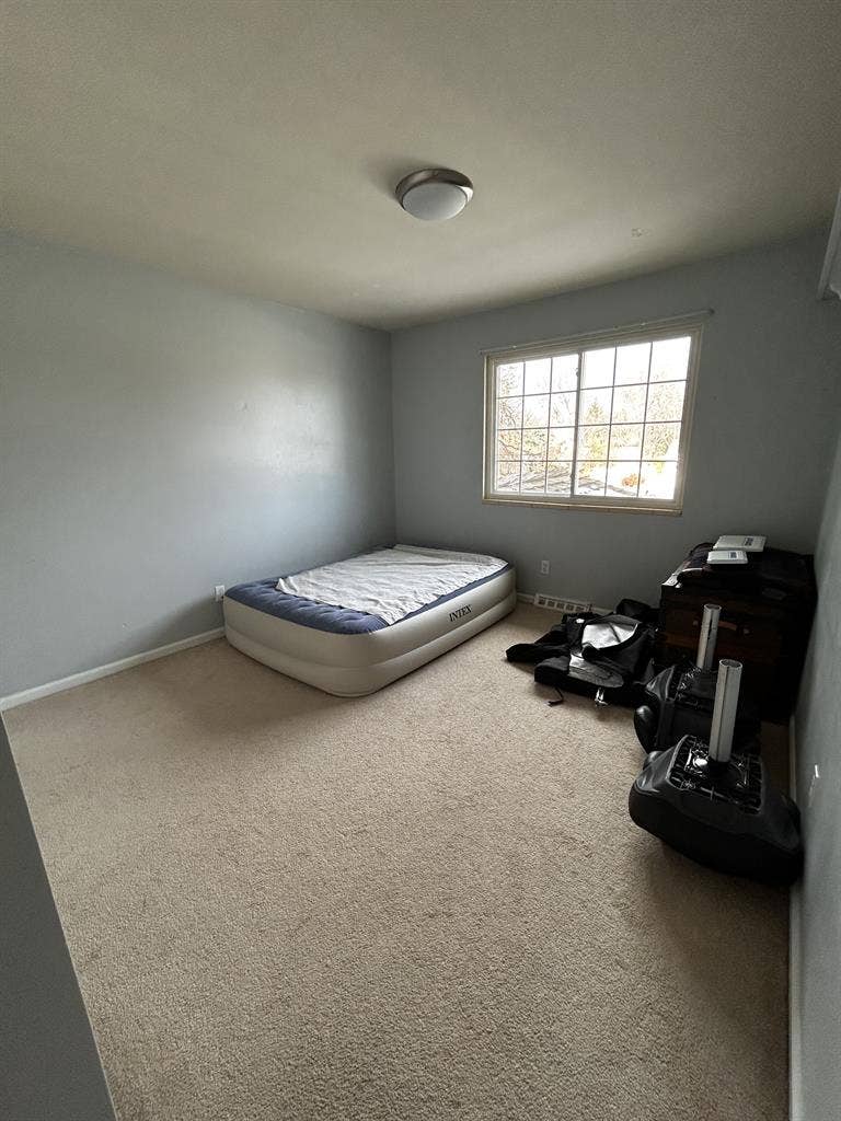 Room for Rent In Aurora!