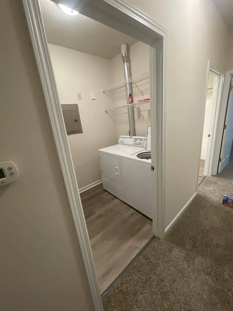 Florence KY room
