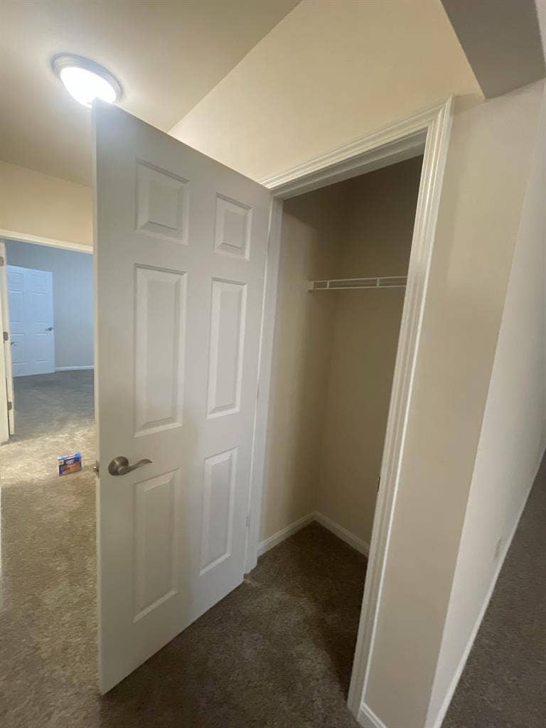 Florence KY room