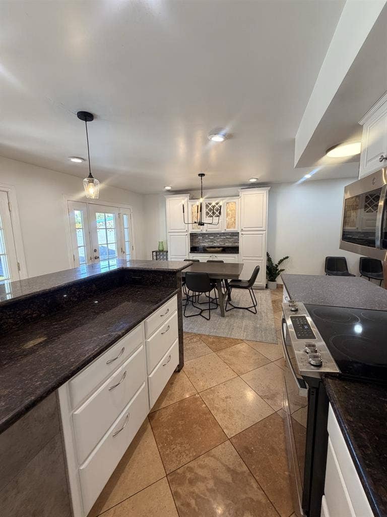 Looking for 1-2 Roommates