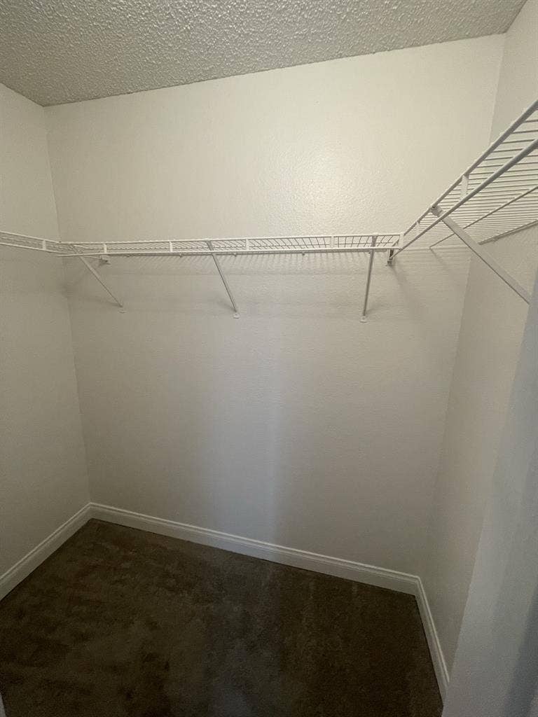 Room in apartment in N Las Vegass