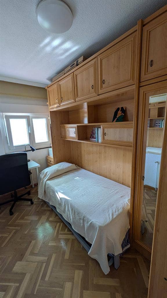 Alquilo habitación individual