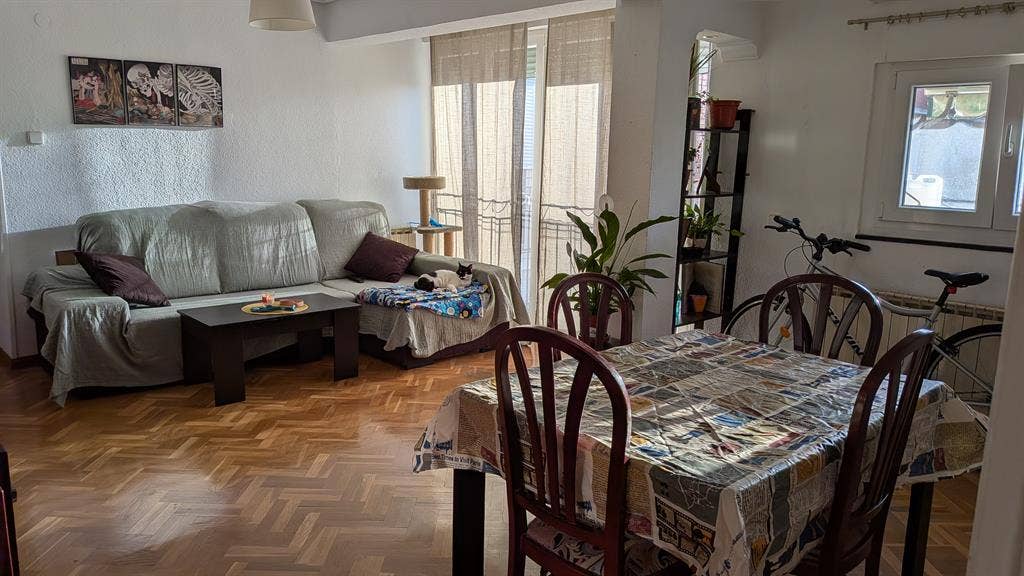 Alquilo habitación individual
