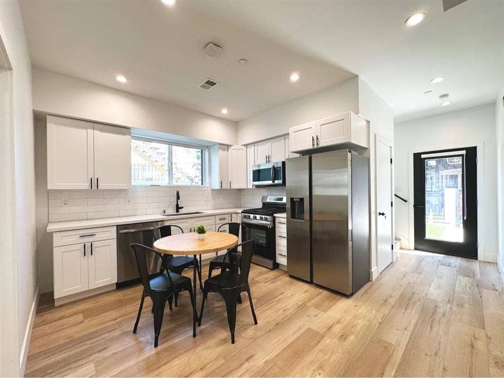 Private Room + Bath | Near USC