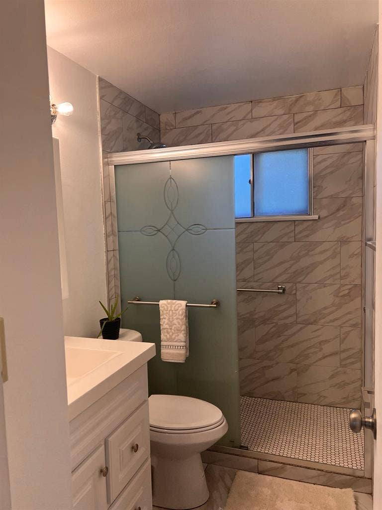 Furnished room in Lakewood