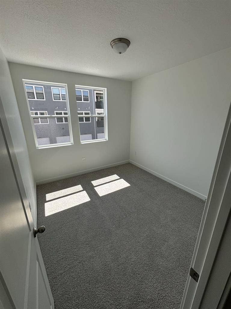 Spacious Condo in Midvale