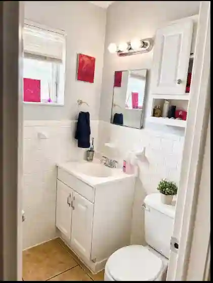 Studio available for short-term