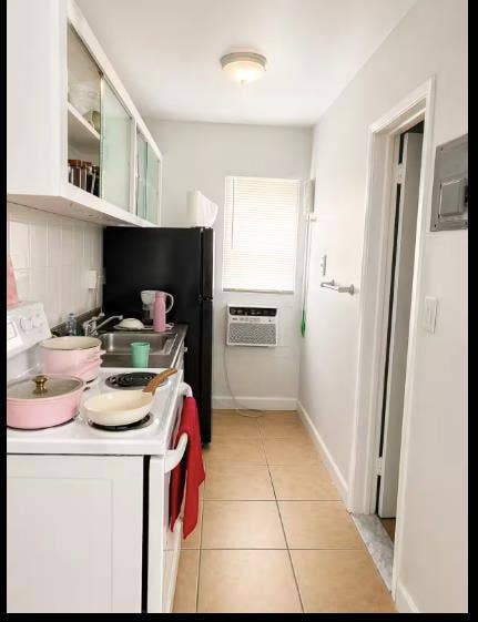 Studio available for short-term