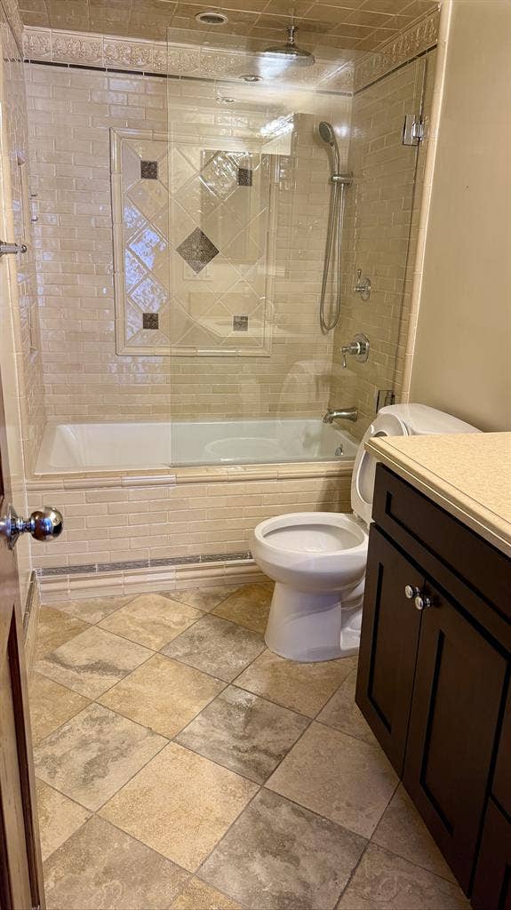 Private furnished room in Cent City