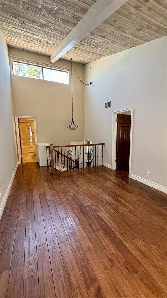 Private furnished room in Cent City