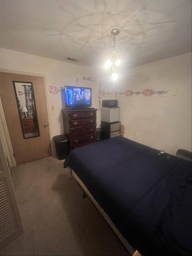 Private lockable bedroom/bath