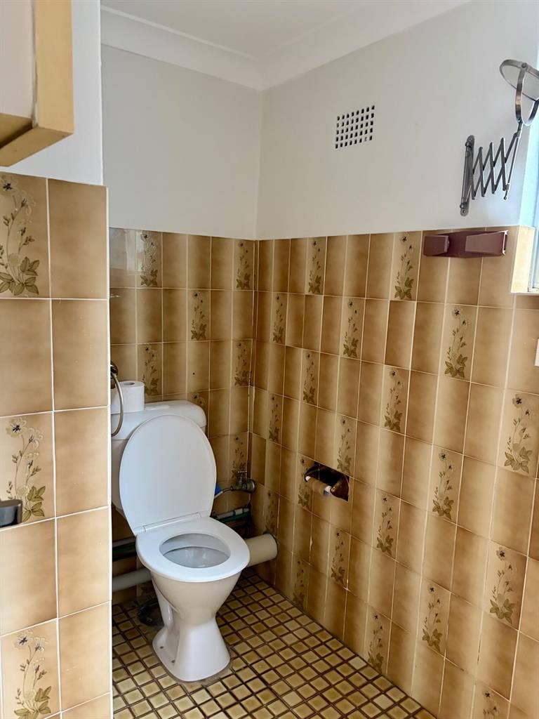 1 Large Room in Randwickk