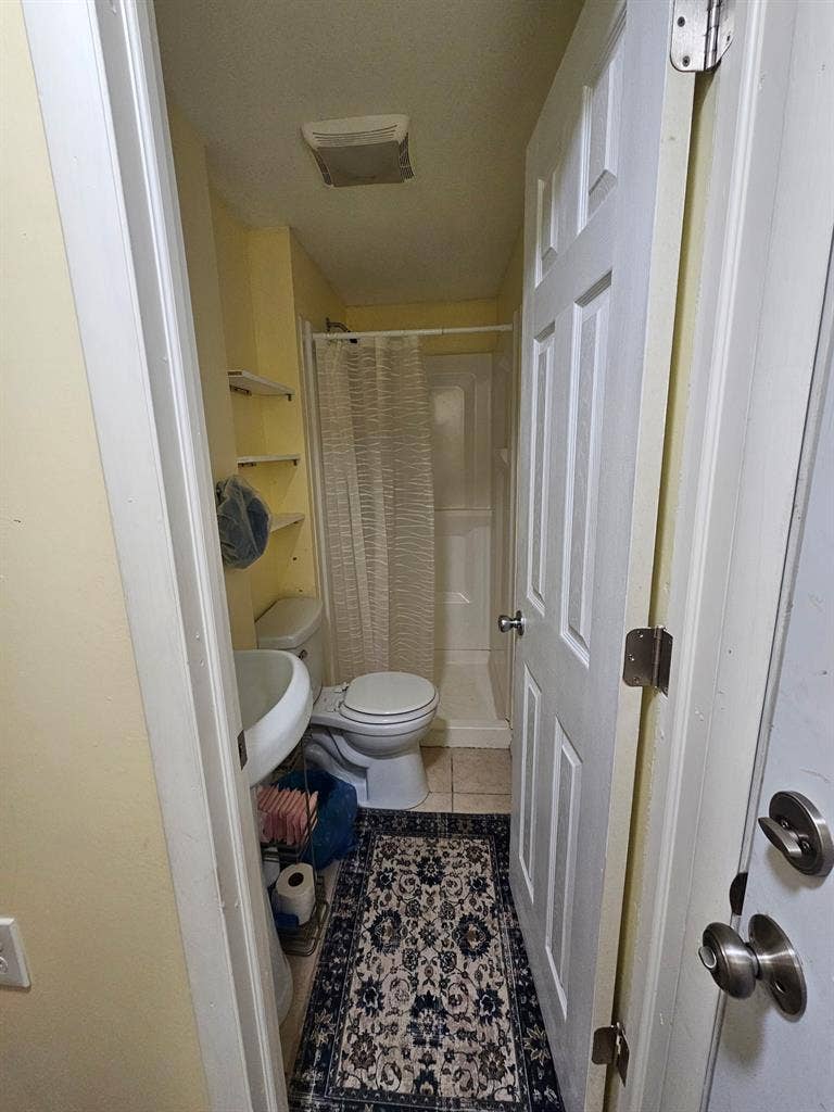Fully furnished female private room