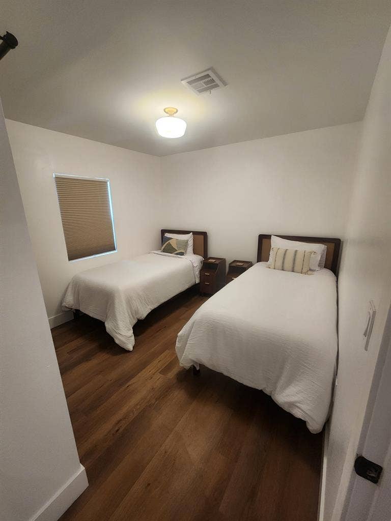 Shared room in Beautiful home.