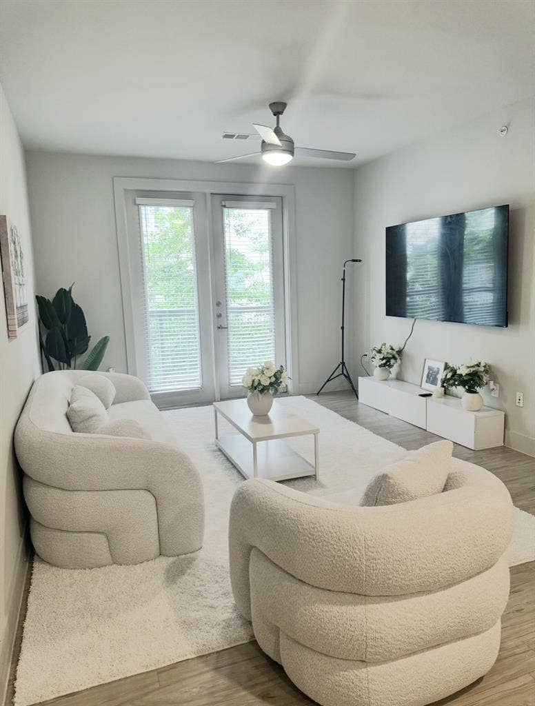 Private furnished quiet room & bath