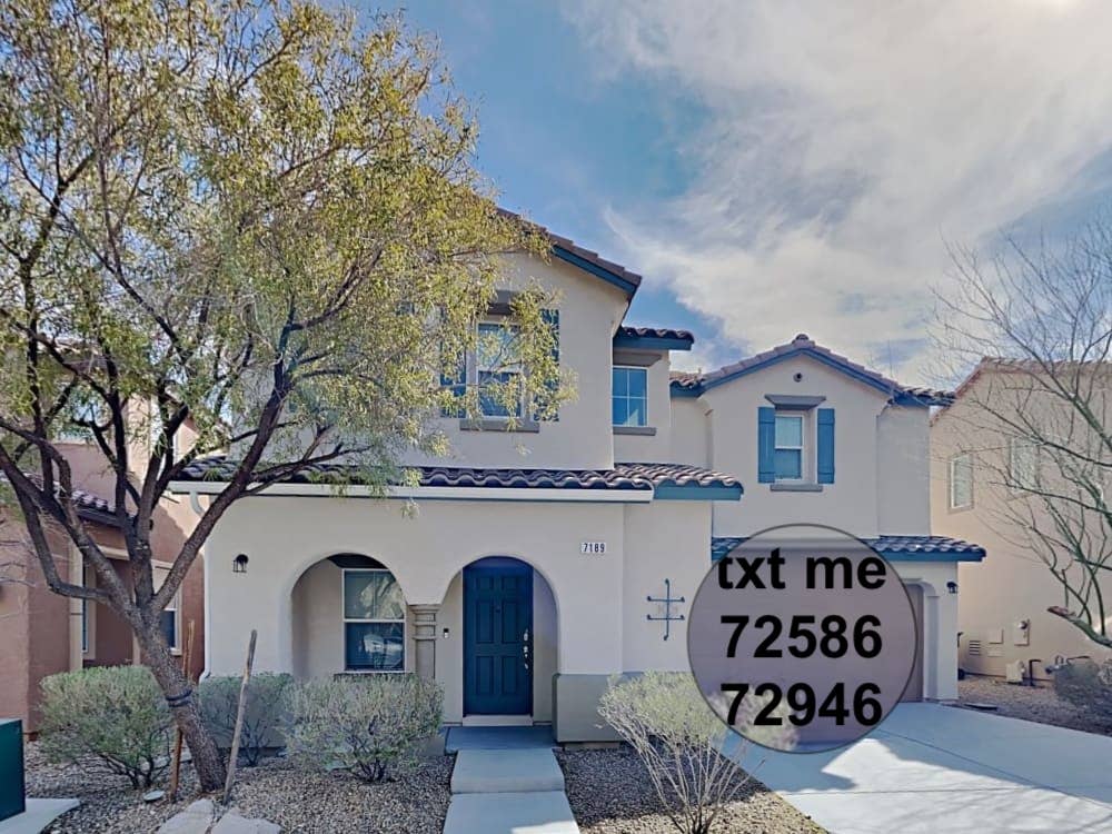 Room In Amenity-Rich Vegas Home