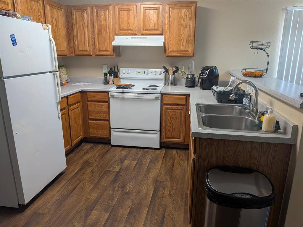 A cozy 2 bedroom apartment