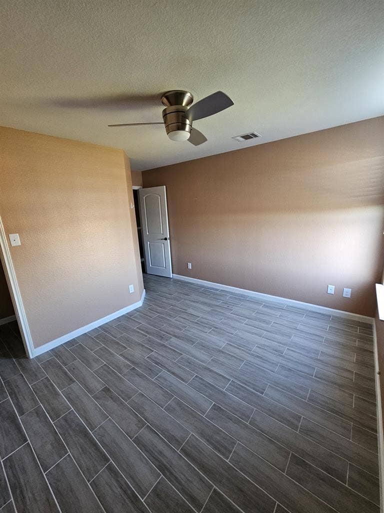 1 private room