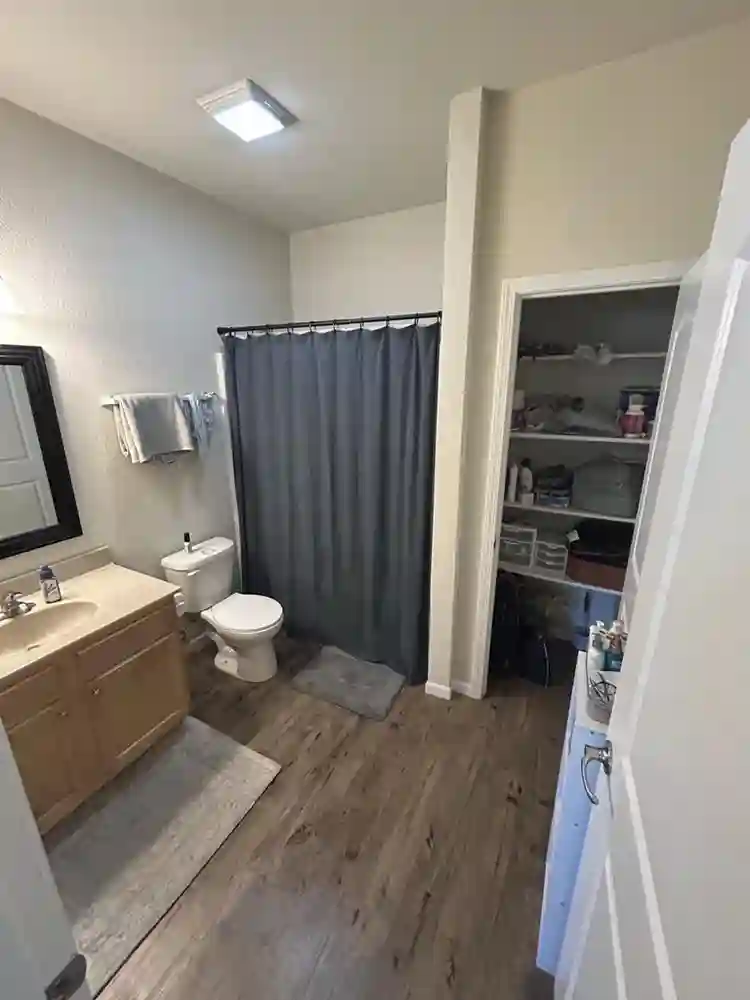 Room Available for summerr