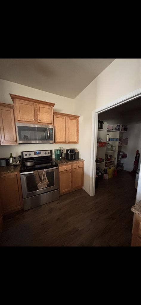 Room Available for summerr