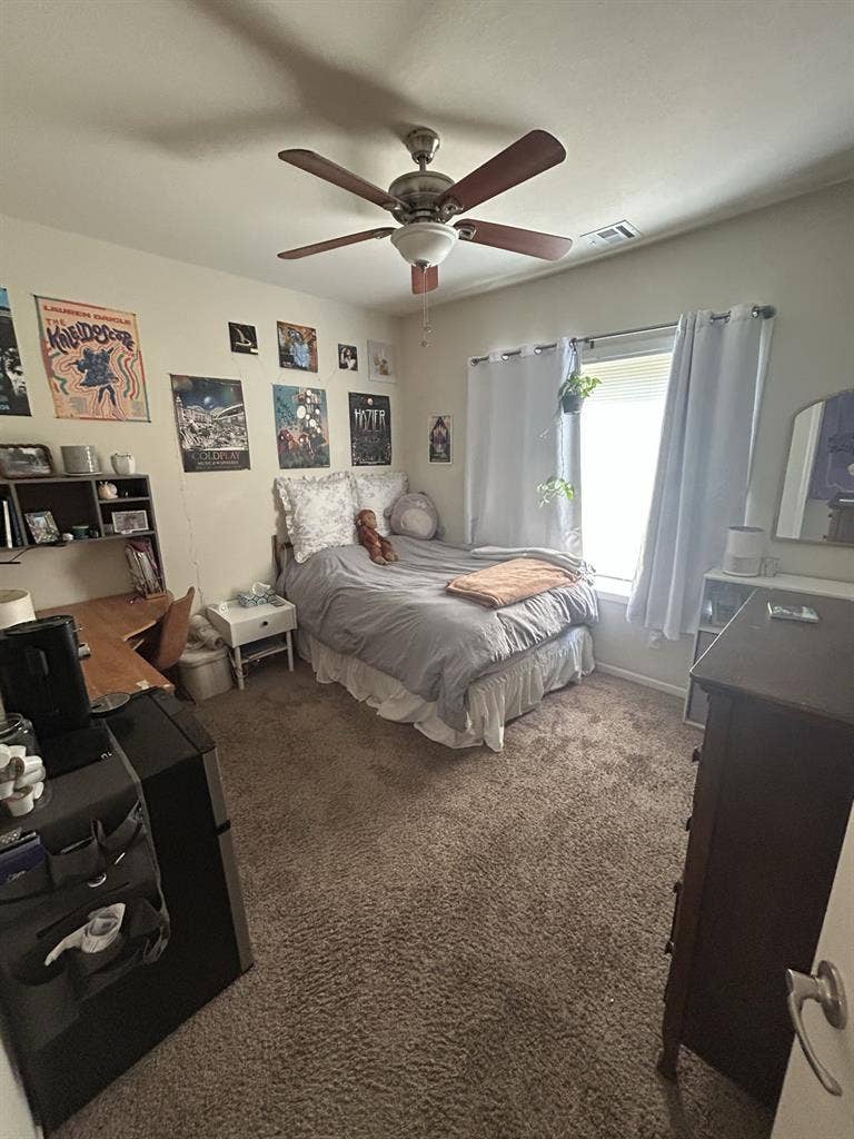 Room Available for summerr