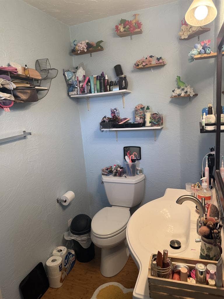 Two Connected Rooms w/ Bathroom