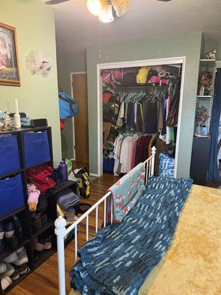 Two Connected Rooms w/ Bathroom