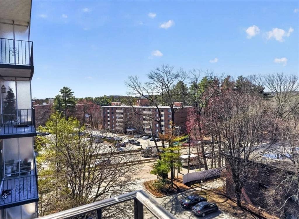 Spacious 1-bedroom apt Framingham 