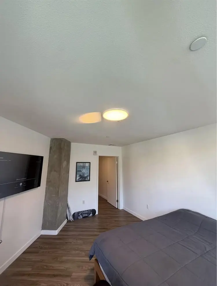 Private Room in Hollywood