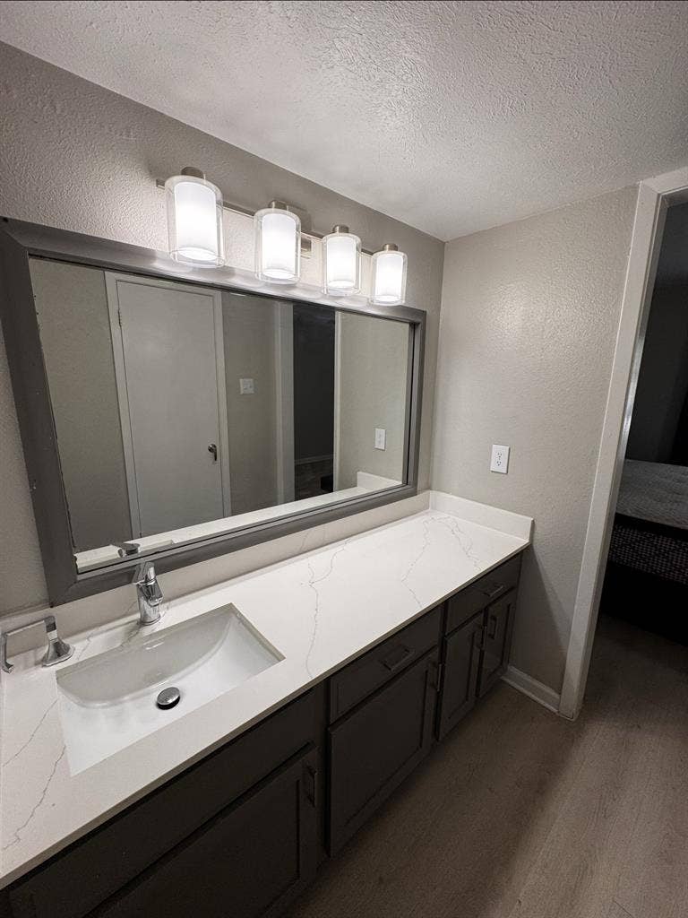 1 bedroom 1 bathroom inside.