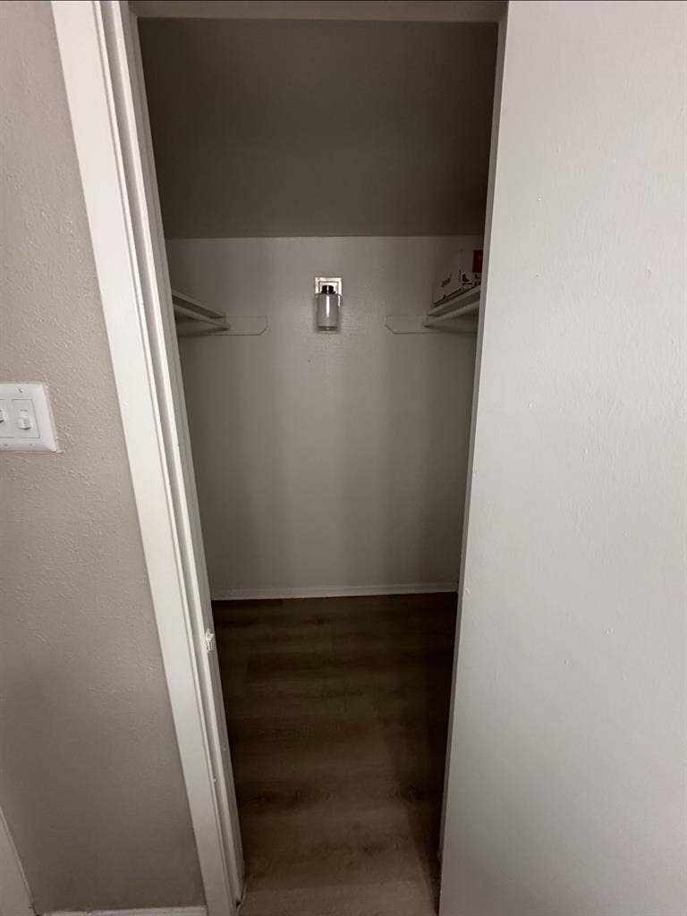 1 bedroom 1 bathroom inside.