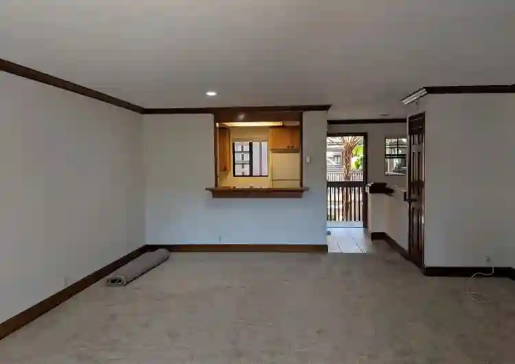 8860 Villa La Jolla Dr