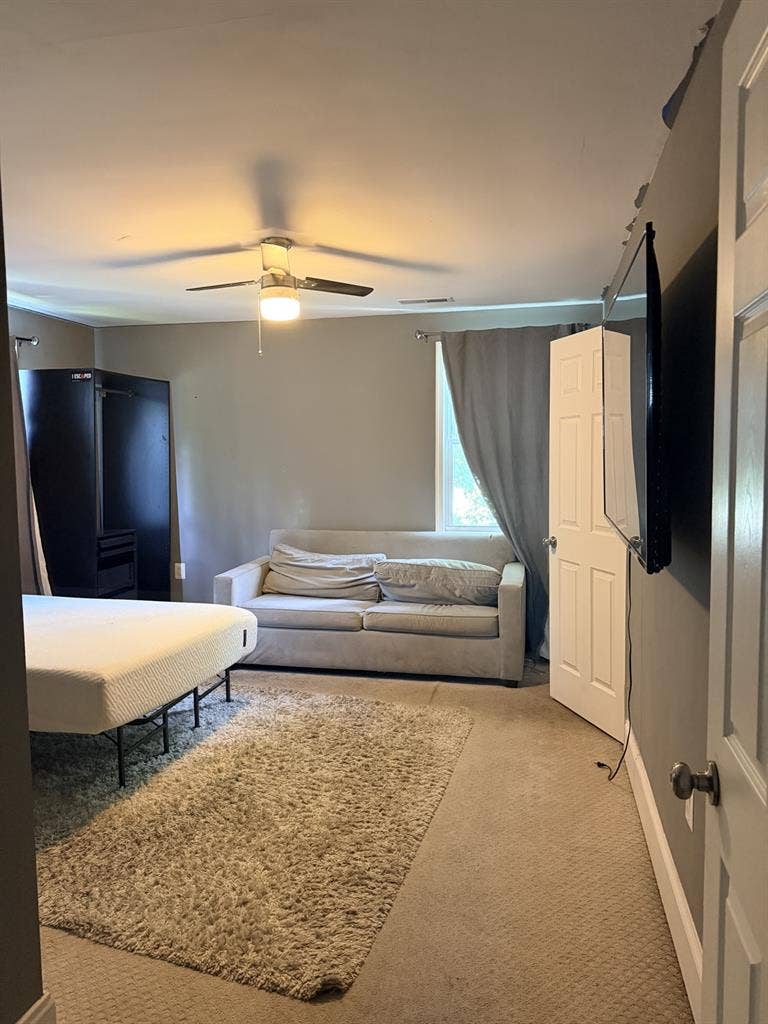 Two bedrooms for rent near DC