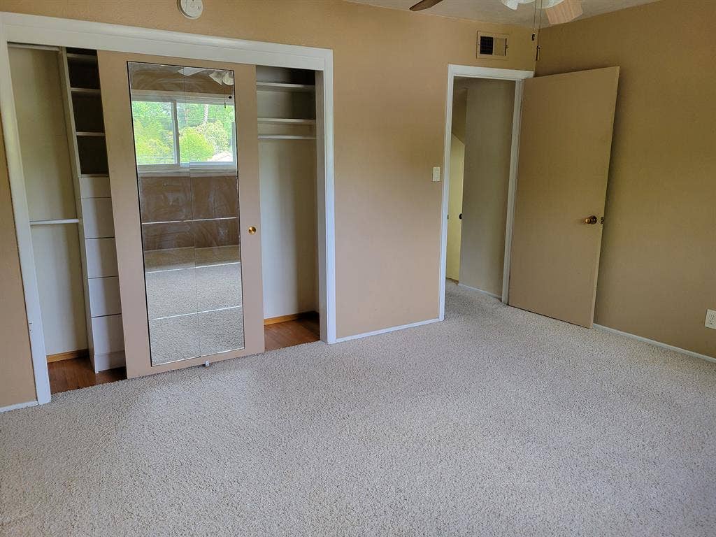 South Land Park 2 bedroom duplex