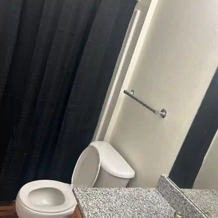 A Single Empty Room!