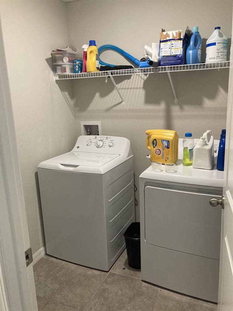 Room for Rent - PVT Bath - $800/mo