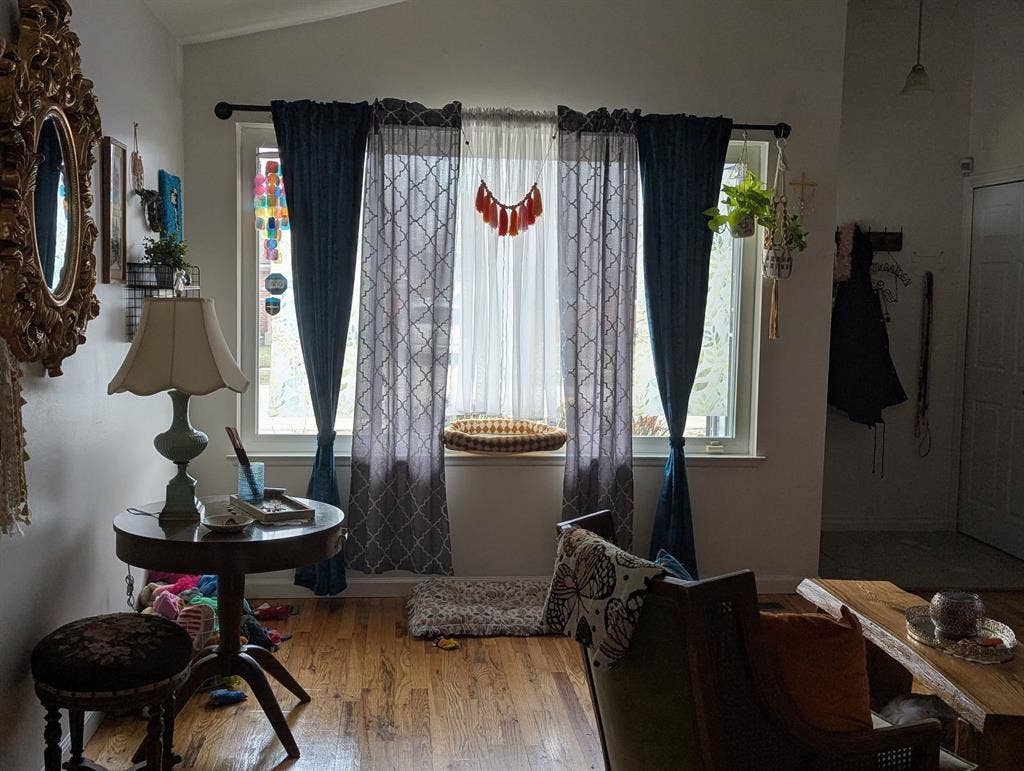Room for rent in Clinton Township!