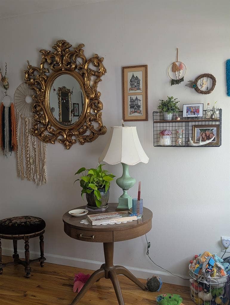 Room for rent in Clinton Township!
